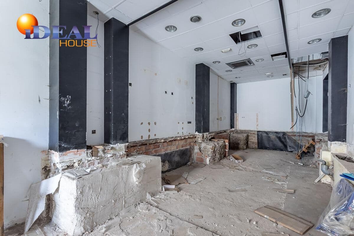 Local Comercial en Granada ciudad en venta - 159.000 € (Ref: 9434006)