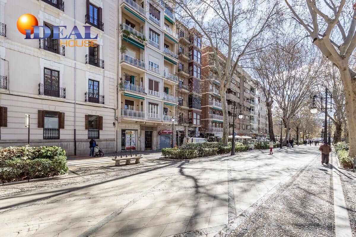 Local Comercial en Granada ciudad en venta - 159.000 € (Ref: 9434006)