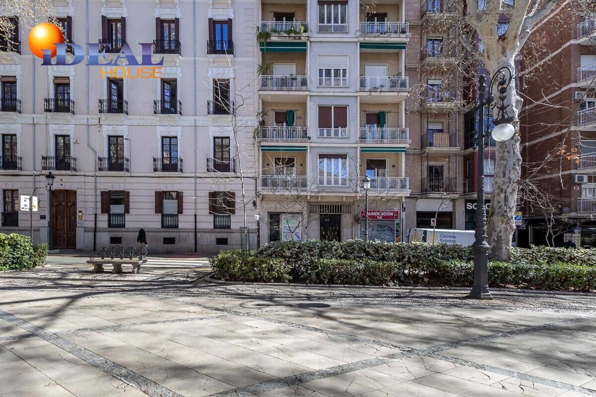 Local Comercial en Granada ciudad en venta - 159.000 € (Ref: 9434006)