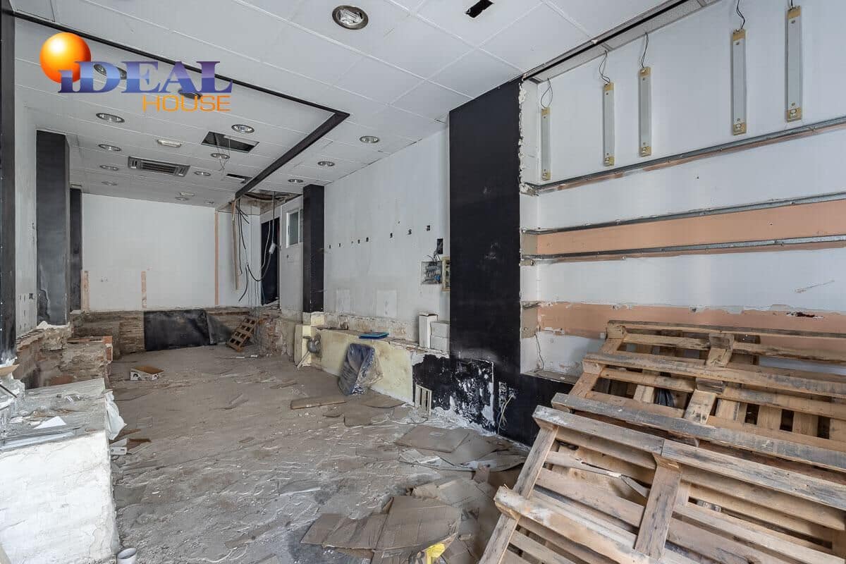 Local Comercial en Granada ciudad en venta - 159.000 € (Ref: 9434006)