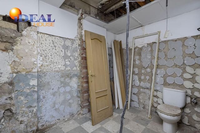 Local Comercial en Centro, Granada ciudad en venta - 159.000 € (Ref: 9434006)