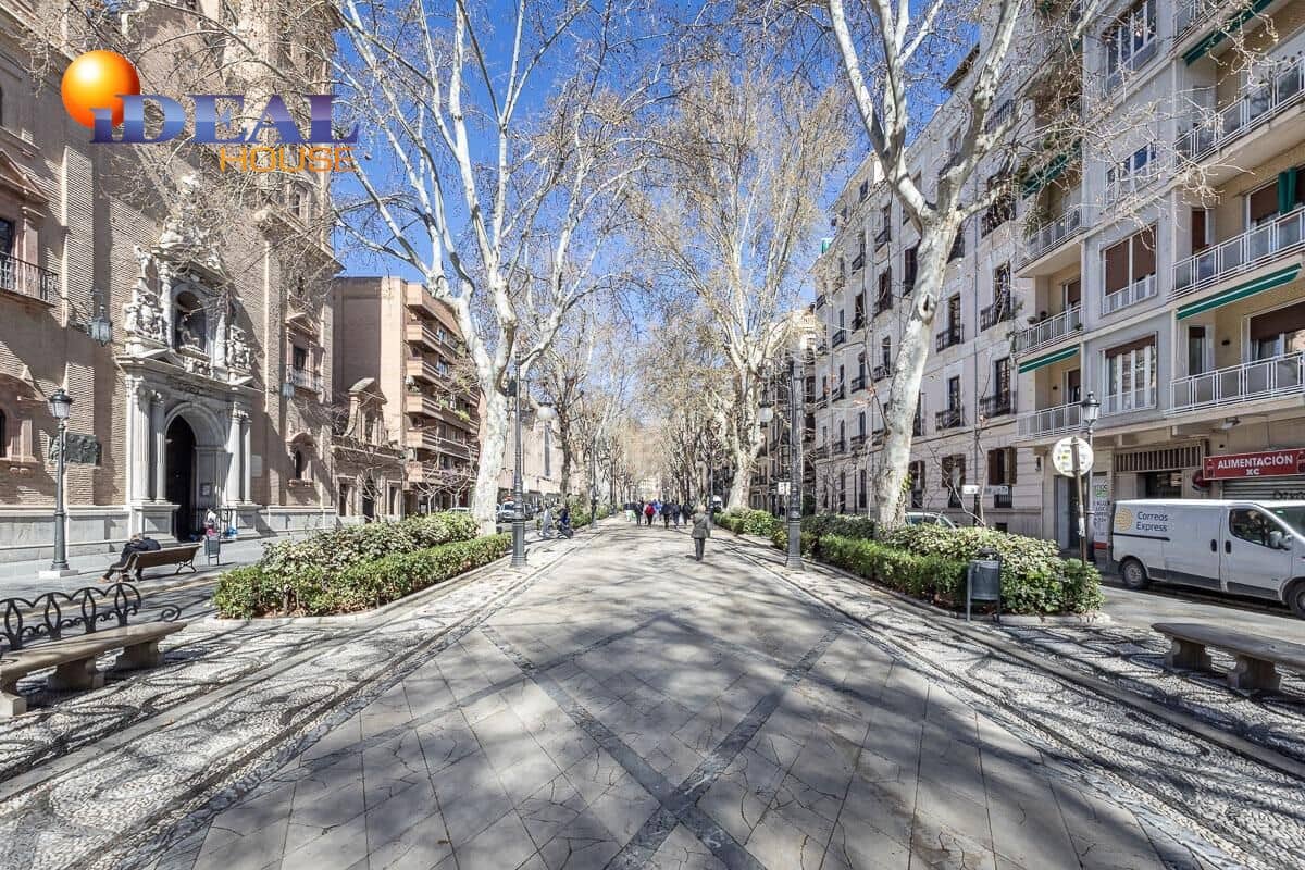 Local Comercial en Granada ciudad en venta - 159.000 € (Ref: 9434006)