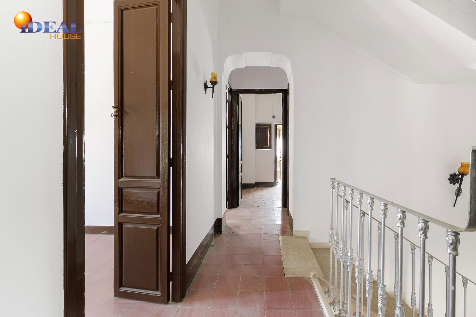 7 bedroom Townhouse for sale in Chauchina with garage - € 180,000 (Ref: 9434007)