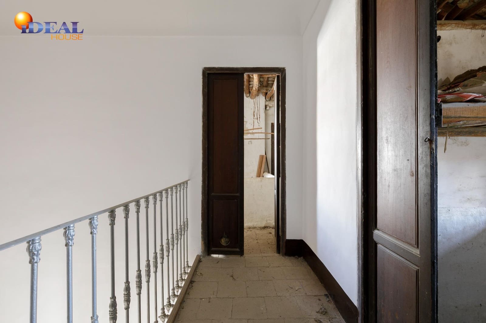 7 bedroom Townhouse for sale in Chauchina with garage - € 180,000 (Ref: 9434007)