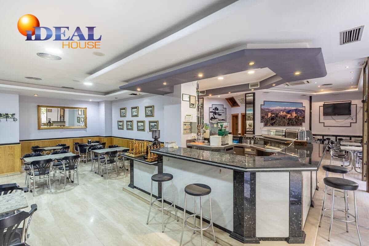 Business for sale in Granada city - € 270,000 (Ref: 9434008)