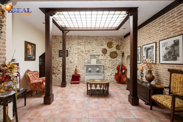 5 makuuhuone Omakotitalo myytävänä paikassa Granada kaupunki mukana 
autotalli - 1 200 000 € (Ref: 9434010)