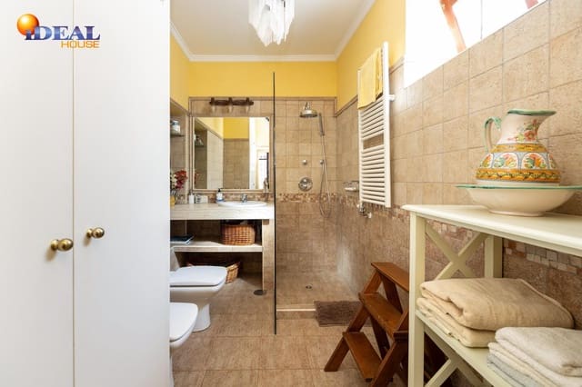 5 makuuhuone Omakotitalo myytävänä paikassa Granada kaupunki mukana 
autotalli - 1 200 000 € (Ref: 9434010)