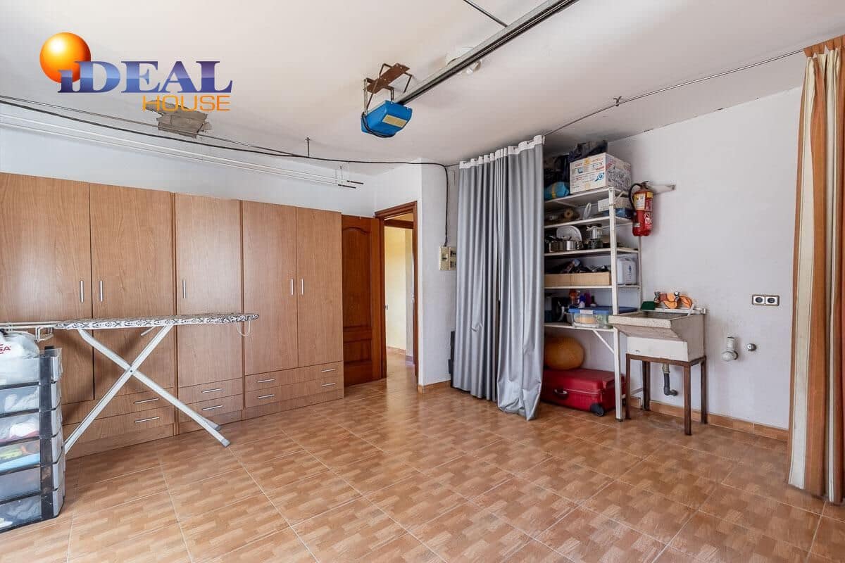 Bedrift til salgs i Alcala la Real med garasje - € 1 449 900 (Ref: 9434011)