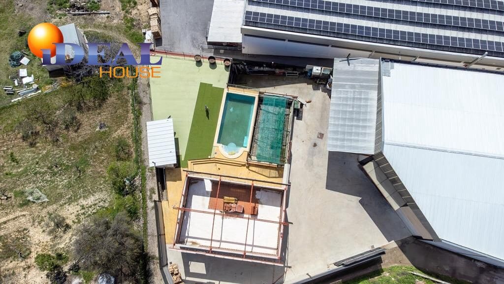 Bedrift til salgs i Alcala la Real med garasje - € 1 449 900 (Ref: 9434011)