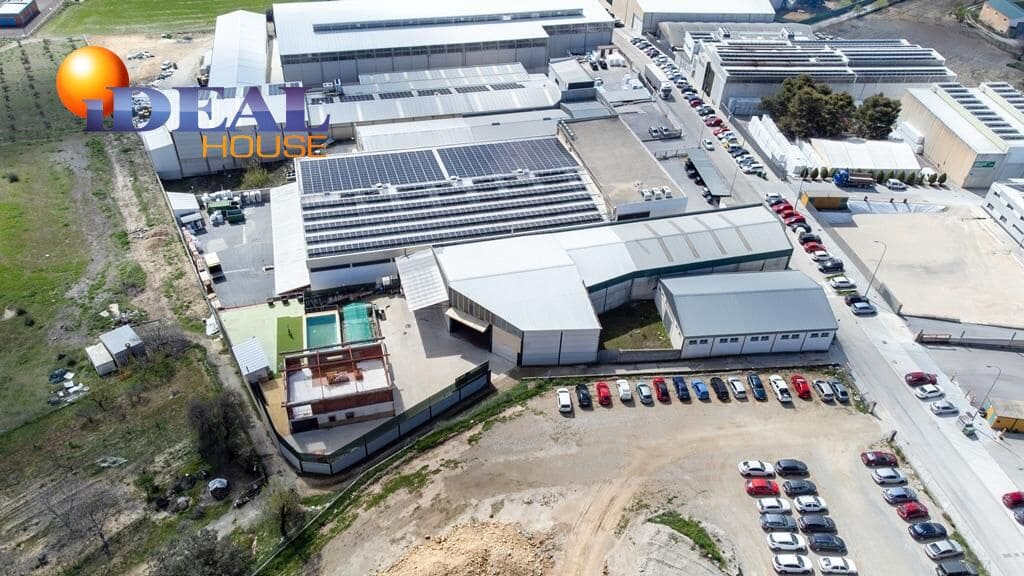 Bedrift til salgs i Alcala la Real med garasje - € 1 449 900 (Ref: 9434011)