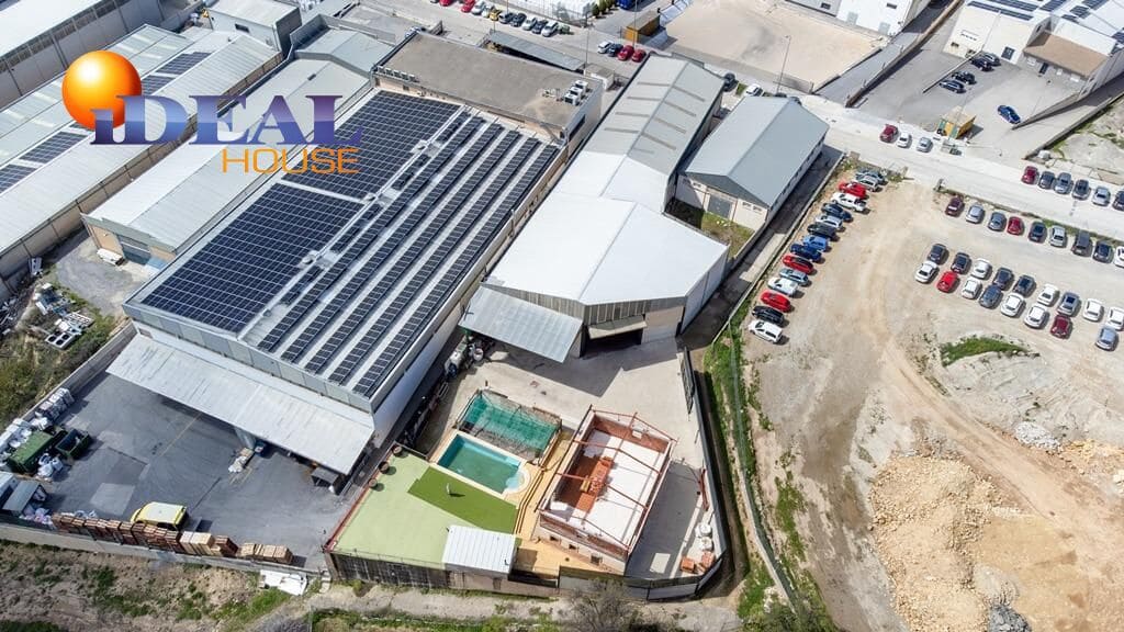 Bedrift til salgs i Alcala la Real med garasje - € 1 449 900 (Ref: 9434011)