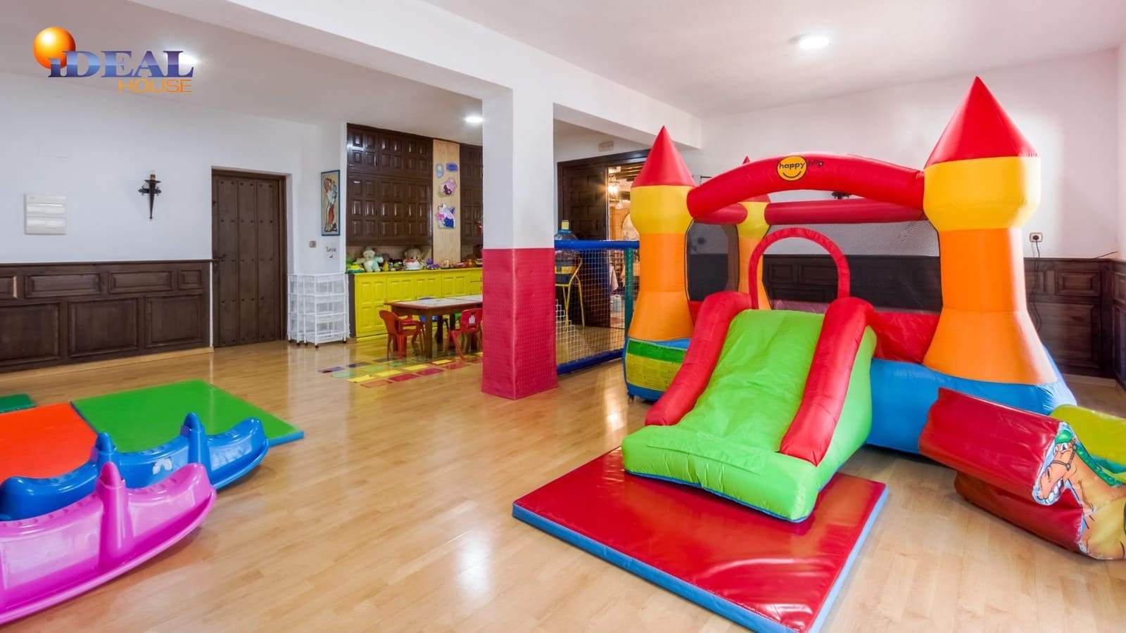 Restaurant/Bar for sale in Huetor Vega - € 1,100,000 (Ref: 9434012)