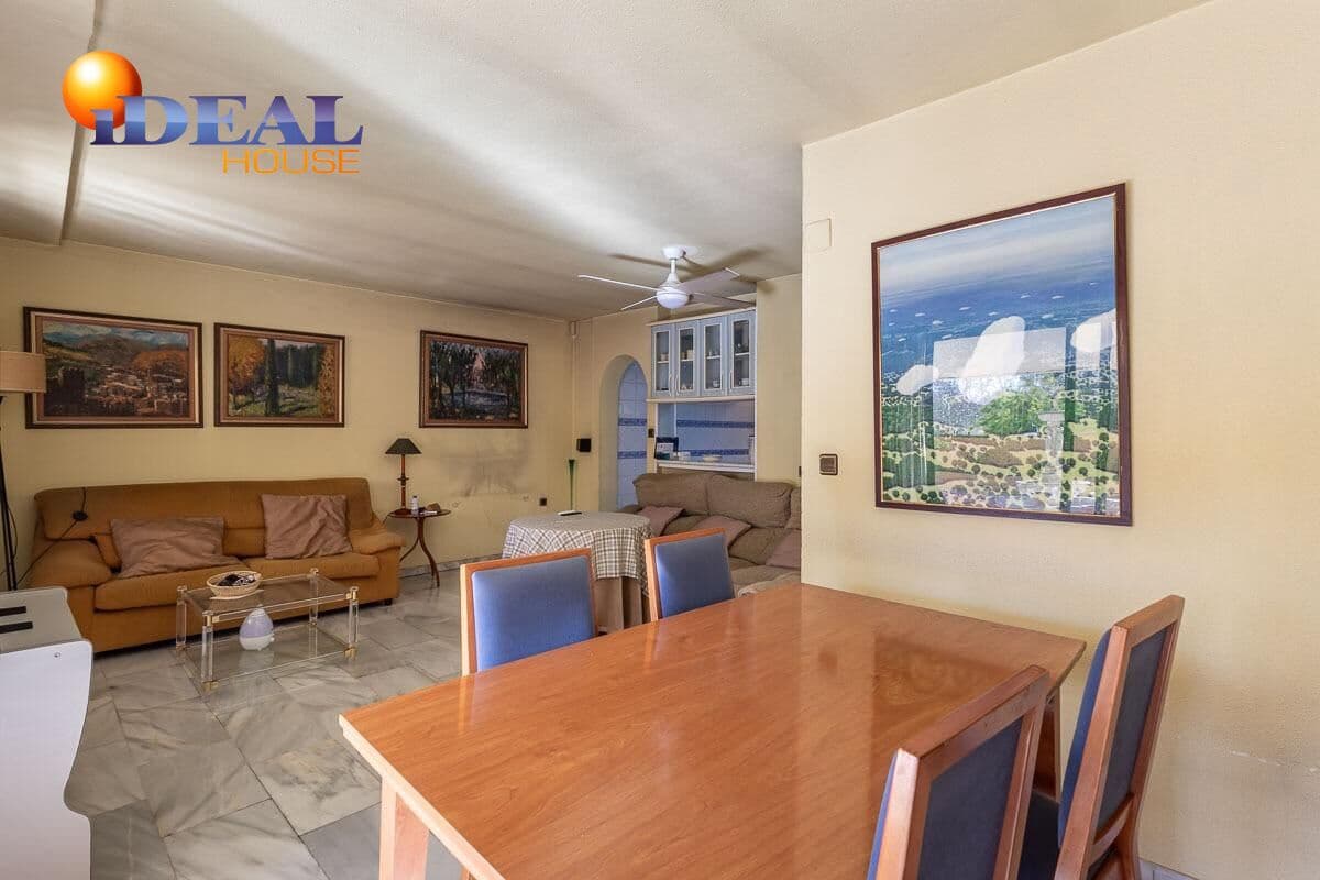 Piso de 3 habitaciones en Granada ciudad en venta con piscina - 1.360.000 € (Ref: 9434013)