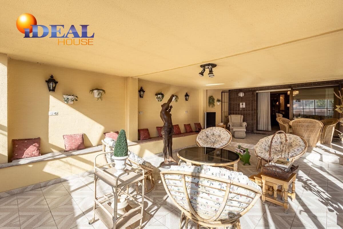 Piso de 3 habitaciones en Granada ciudad en venta con piscina - 1.360.000 € (Ref: 9434013)