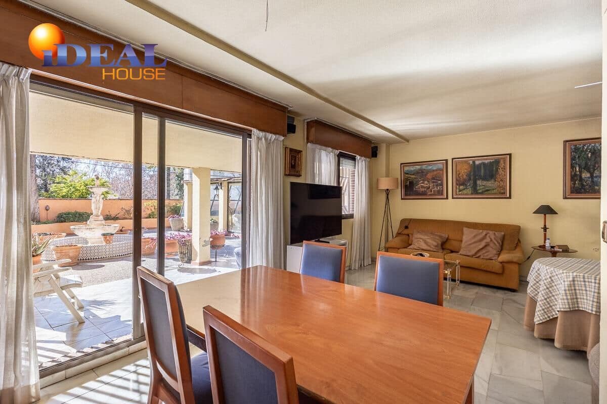 Piso de 3 habitaciones en Granada ciudad en venta con piscina - 1.360.000 € (Ref: 9434013)