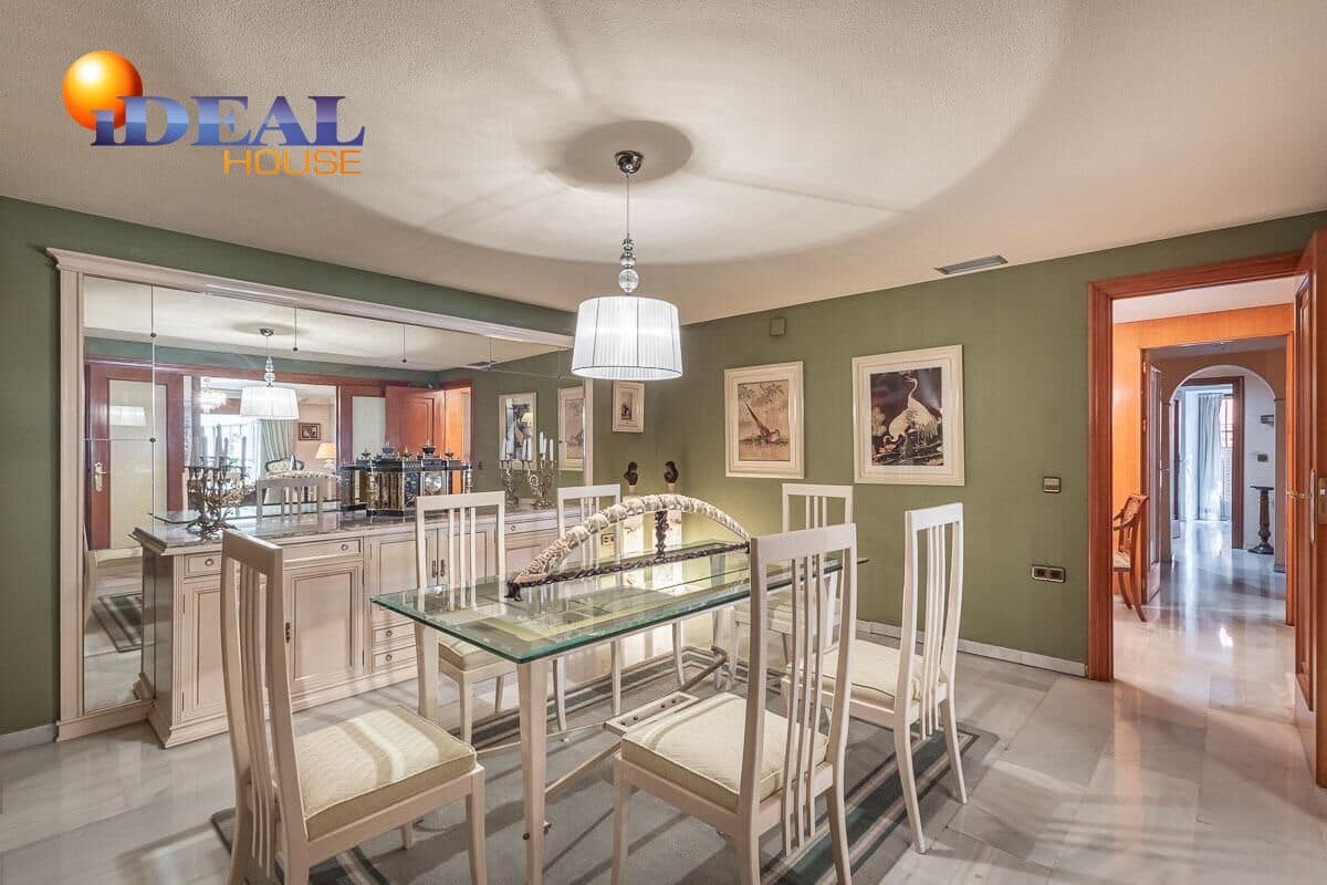 Piso de 3 habitaciones en Granada ciudad en venta con piscina - 1.360.000 € (Ref: 9434013)