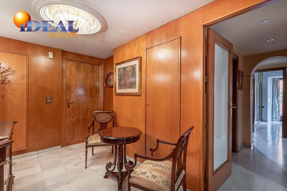 Piso de 3 habitaciones en Granada ciudad en venta con piscina - 1.360.000 € (Ref: 9434013)