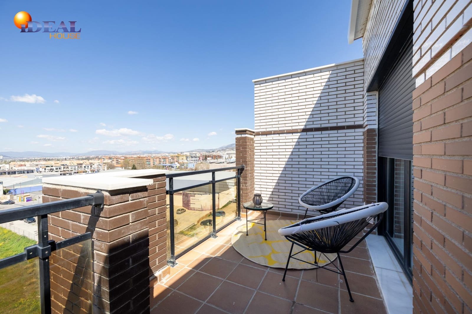3 slaapkamer Penthouse te koop in Armilla met zwembad garage - € 800.000 (Ref: 9434016)