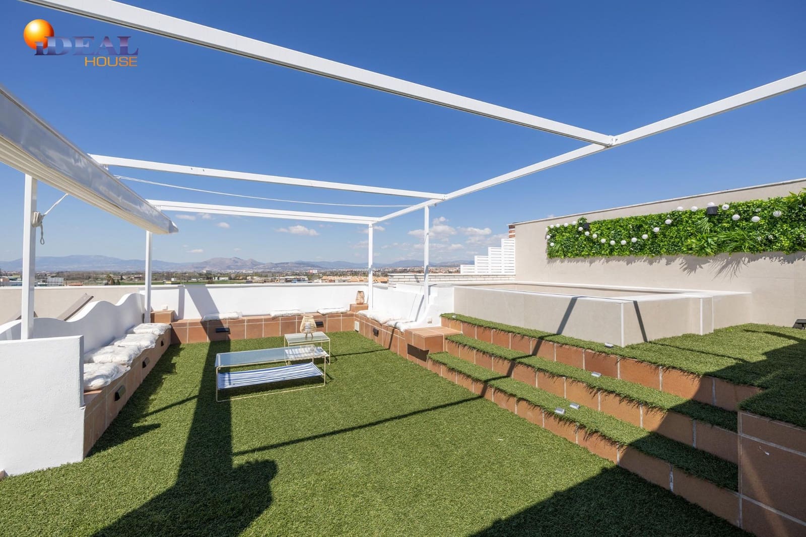 3 slaapkamer Penthouse te koop in Armilla met zwembad garage - € 800.000 (Ref: 9434016)