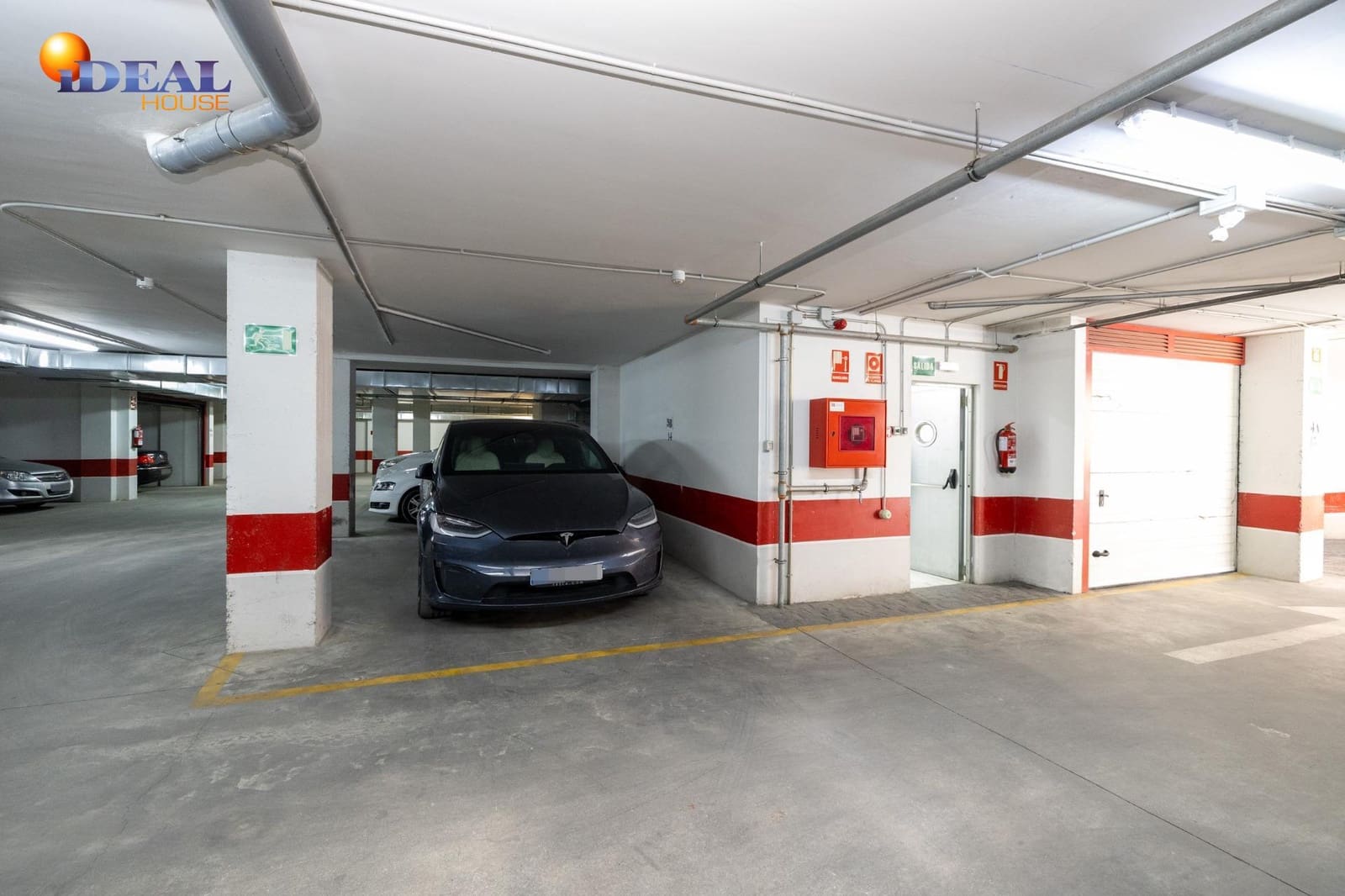 3 slaapkamer Penthouse te koop in Armilla met zwembad garage - € 800.000 (Ref: 9434016)