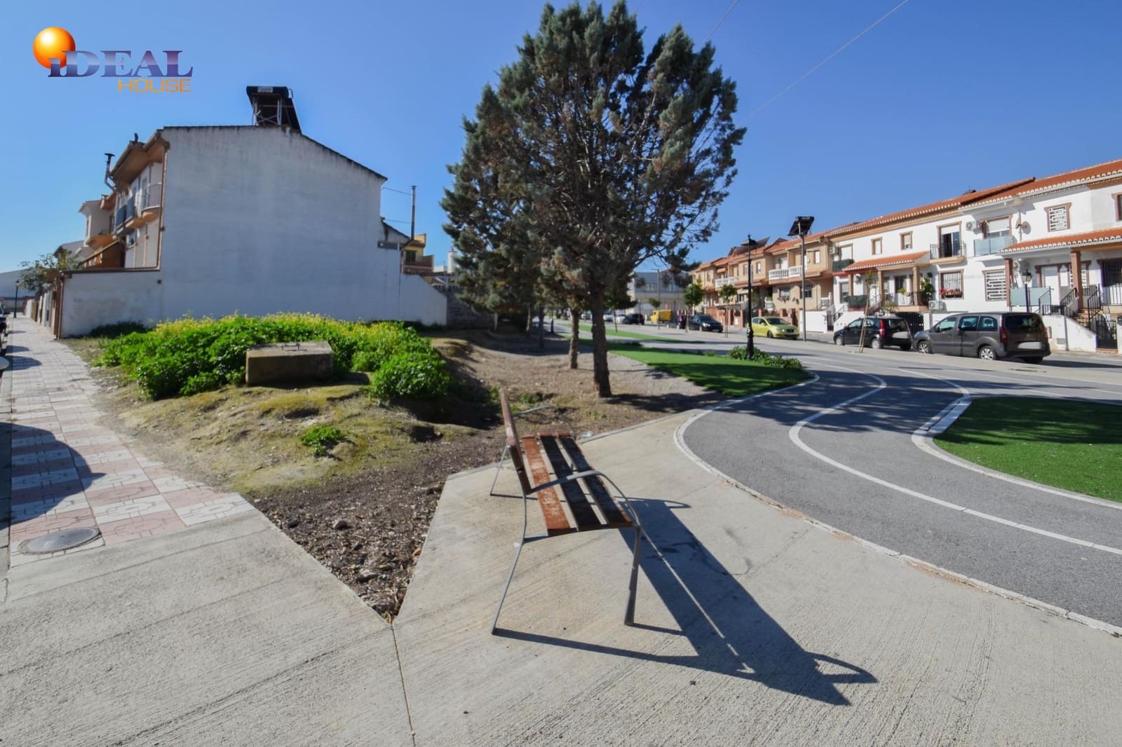 Solar/Parcela en Cúllar Vega en venta - 69.000 € (Ref: 9434017)