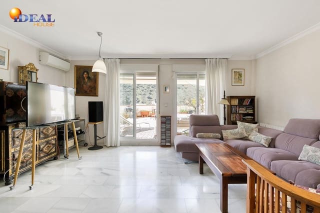 5 makuuhuone Omakotitalo myytävänä paikassa Carretera de la Sierra, Granada kaupunki mukana uima-altaan 
autotalli - 449 900 € (Ref: 9434019)