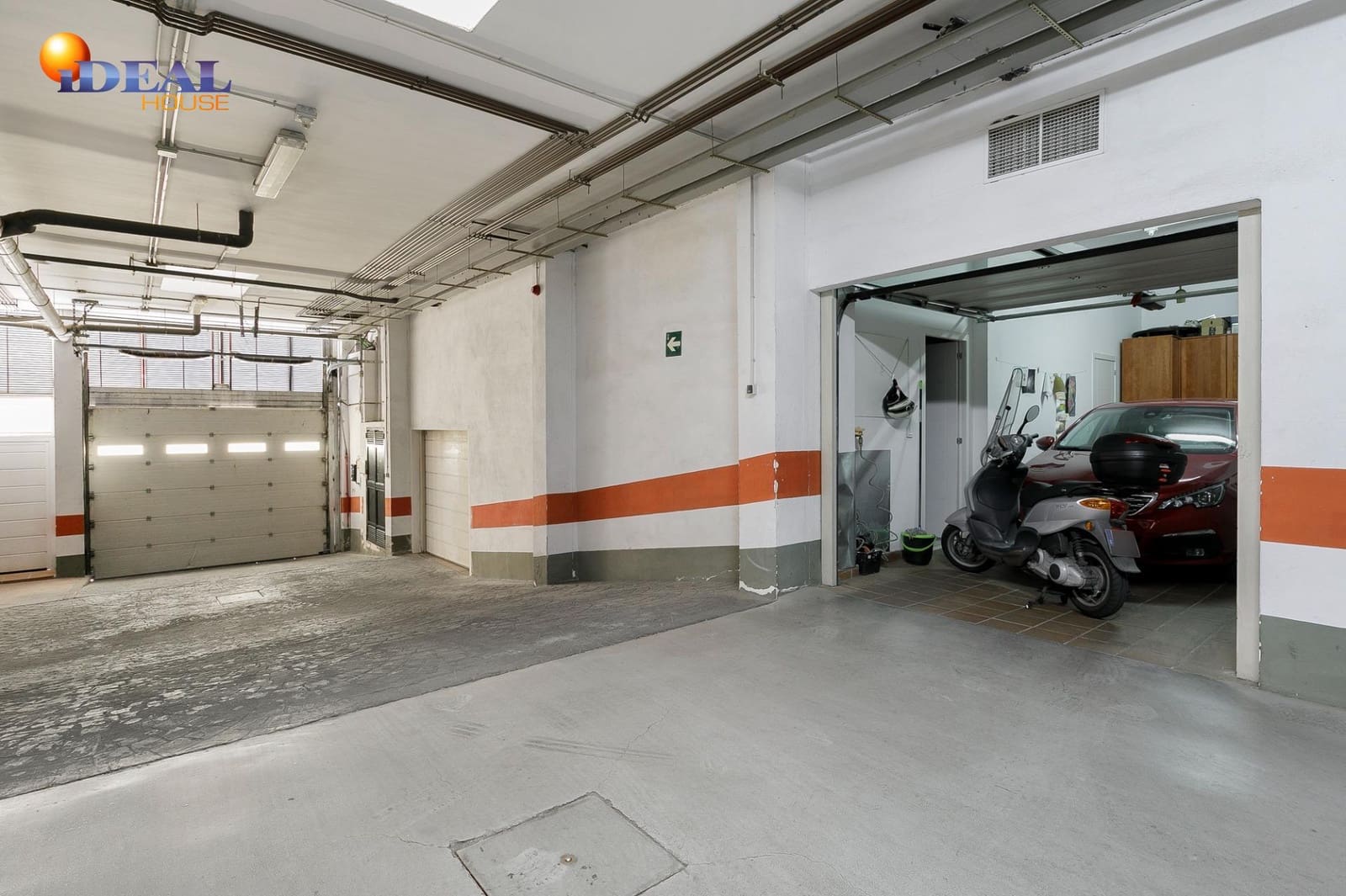 5 makuuhuone Omakotitalo myytävänä paikassa Granada kaupunki mukana uima-altaan 
autotalli - 449 900 € (Ref: 9434019)