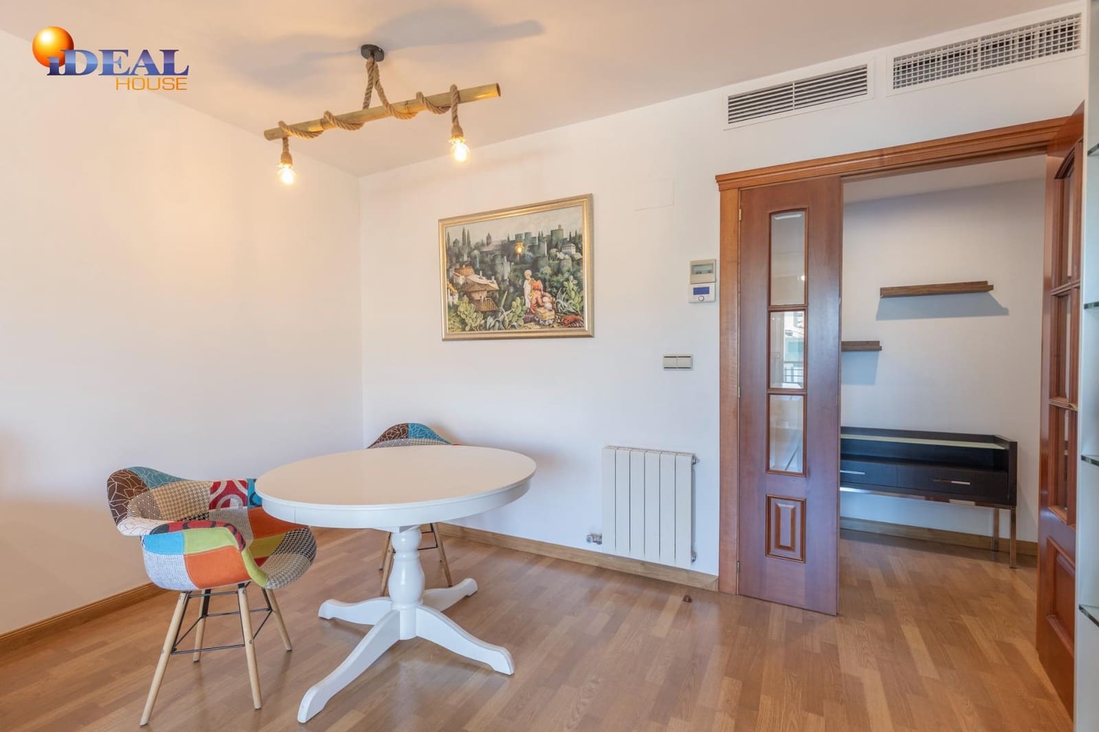 3 bedroom Flat for sale in Granada city with pool garage - € 595,000 (Ref: 9434020)