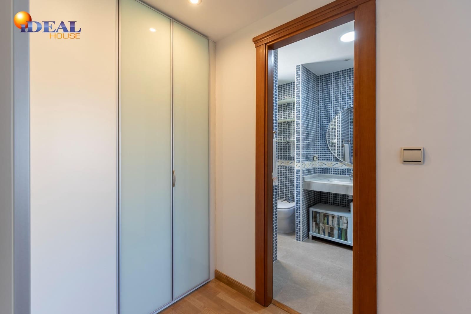 3 bedroom Flat for sale in Granada city with pool garage - € 595,000 (Ref: 9434020)