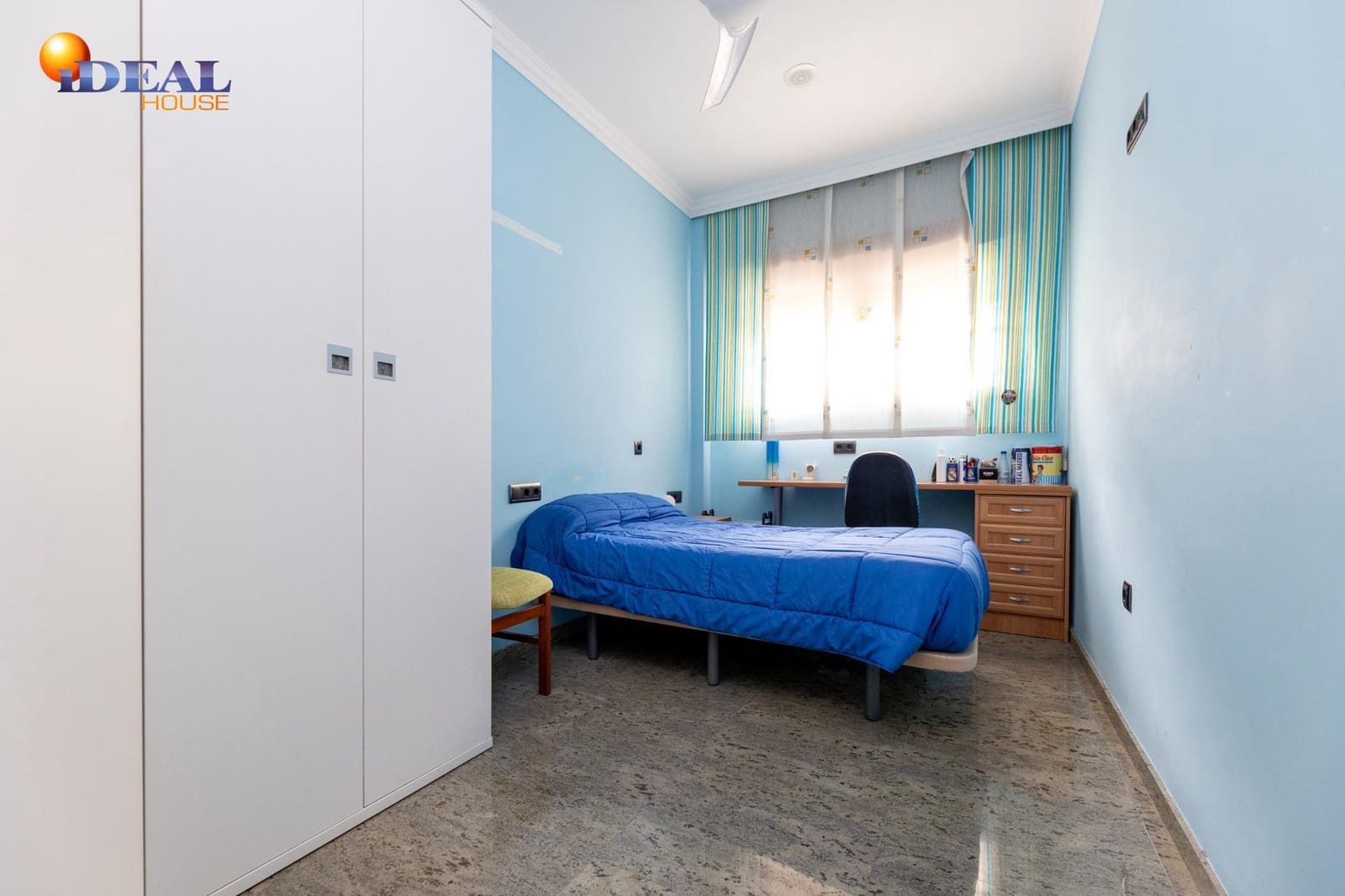 4 makuuhuone Rivitalo myytävänä paikassa Maracena mukana 
autotalli - 280 000 € (Ref: 9434021)