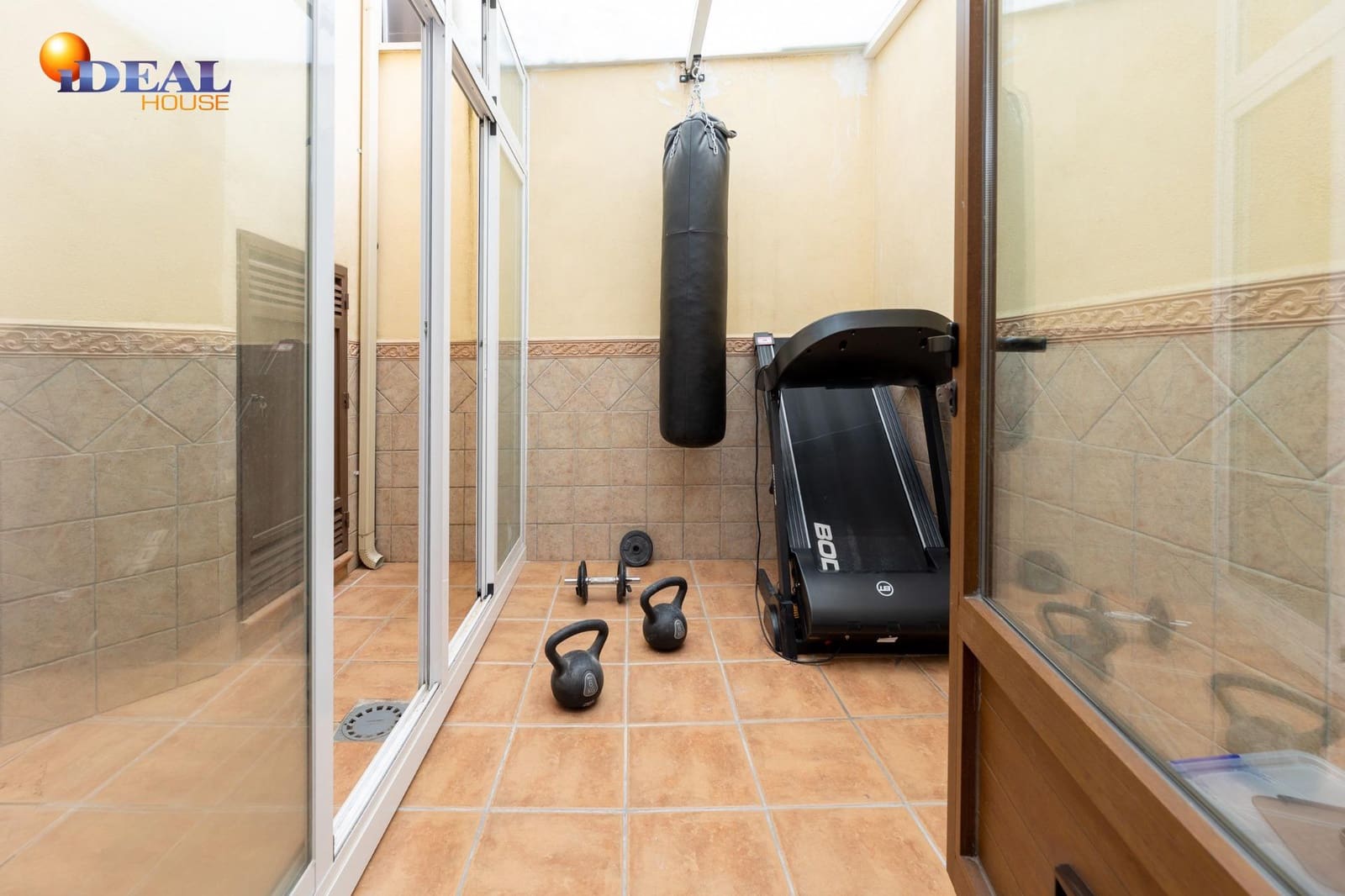 4 makuuhuone Rivitalo myytävänä paikassa Maracena mukana 
autotalli - 280 000 € (Ref: 9434021)