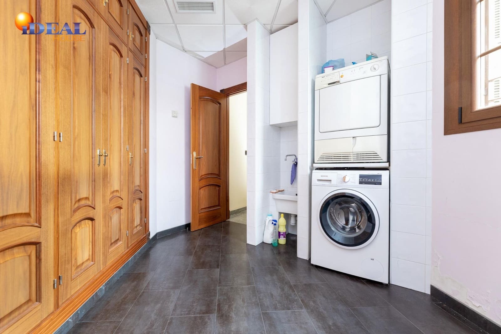 4 makuuhuone Rivitalo myytävänä paikassa Maracena mukana 
autotalli - 280 000 € (Ref: 9434021)