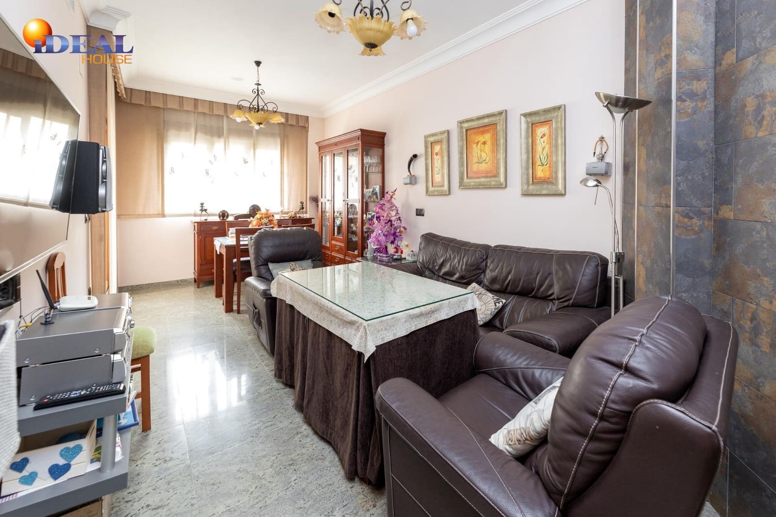 4 makuuhuone Rivitalo myytävänä paikassa Maracena mukana 
autotalli - 280 000 € (Ref: 9434021)