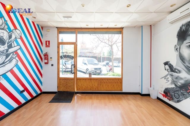 Commercial for sale in Granada city - € 49,900 (Ref: 9434022)