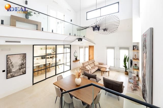 6 sypialnia Willa na sprzedaż w Peligros z basenem garażem - 890 000 € (Ref: 9434023)