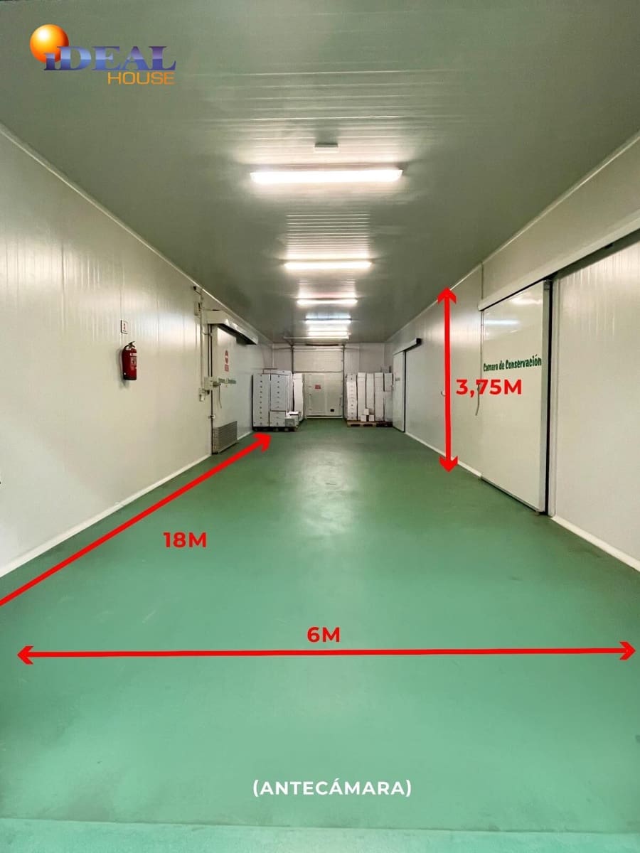 Business for sale in Durcal - € 600,000 (Ref: 9434024)