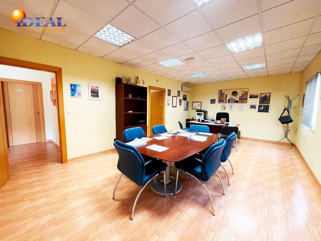 Business for sale in Dúrcal - € 600,000 (Ref: 9434024)