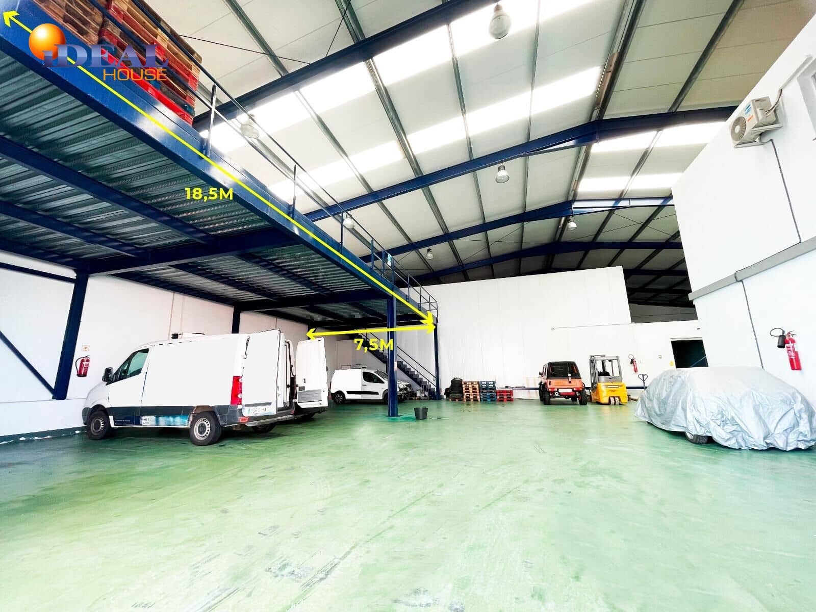 Business for sale in Durcal - € 600,000 (Ref: 9434024)