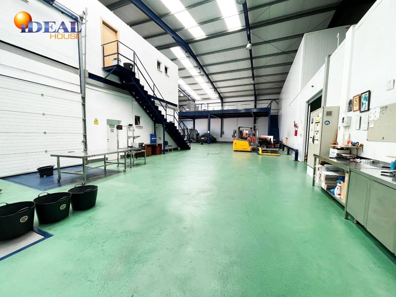 Business for sale in Durcal - € 600,000 (Ref: 9434024)