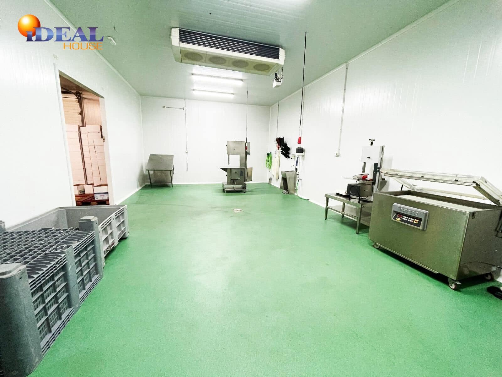 Business for sale in Durcal - € 600,000 (Ref: 9434024)