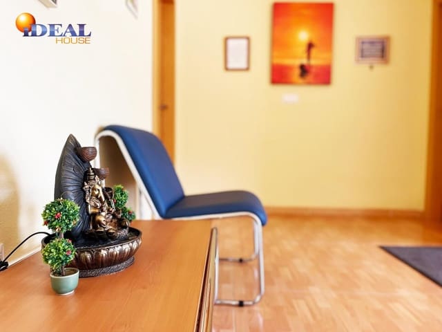 Business for sale in Dúrcal - € 600,000 (Ref: 9434024)