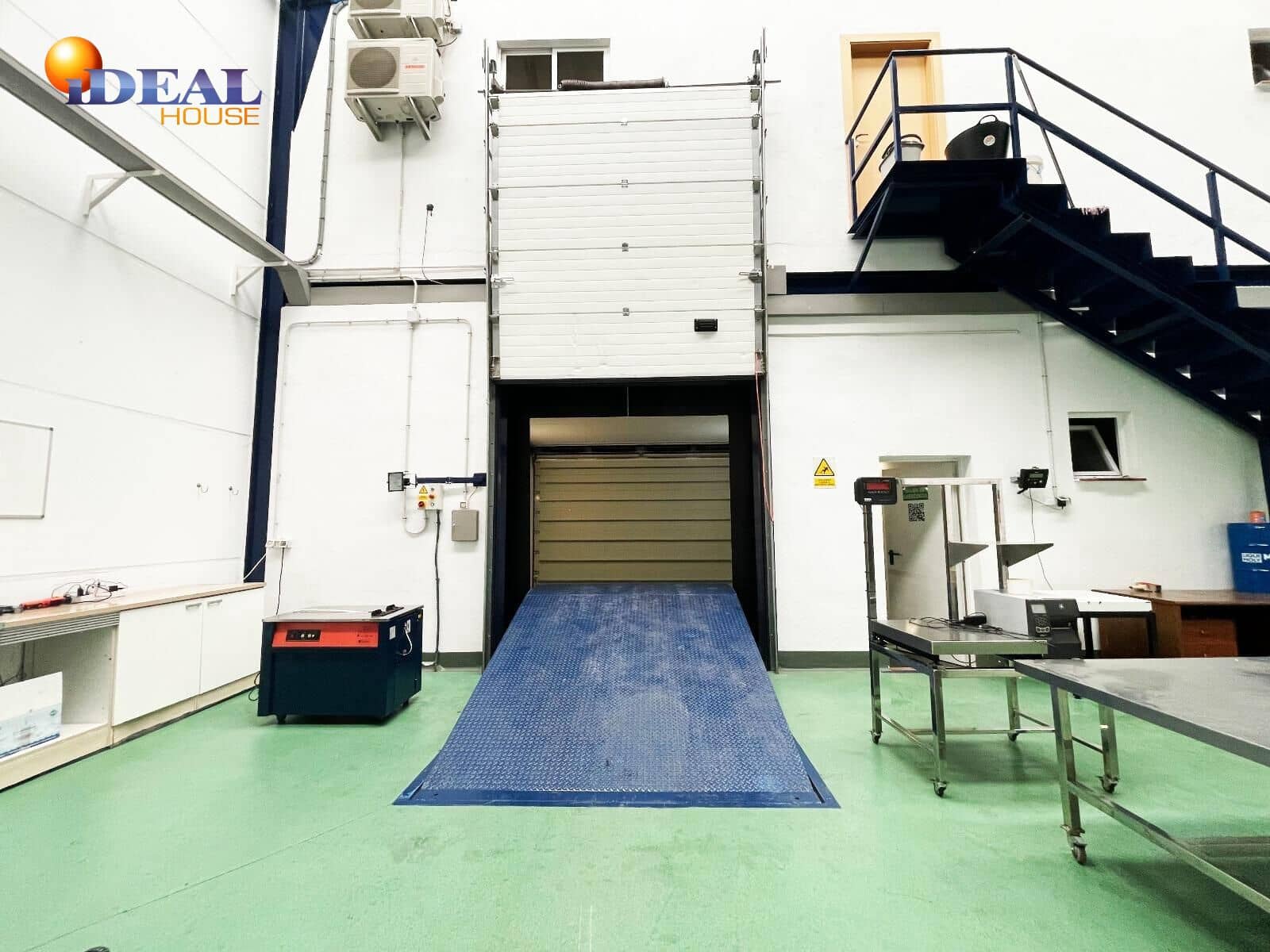 Business for sale in Durcal - € 600,000 (Ref: 9434024)