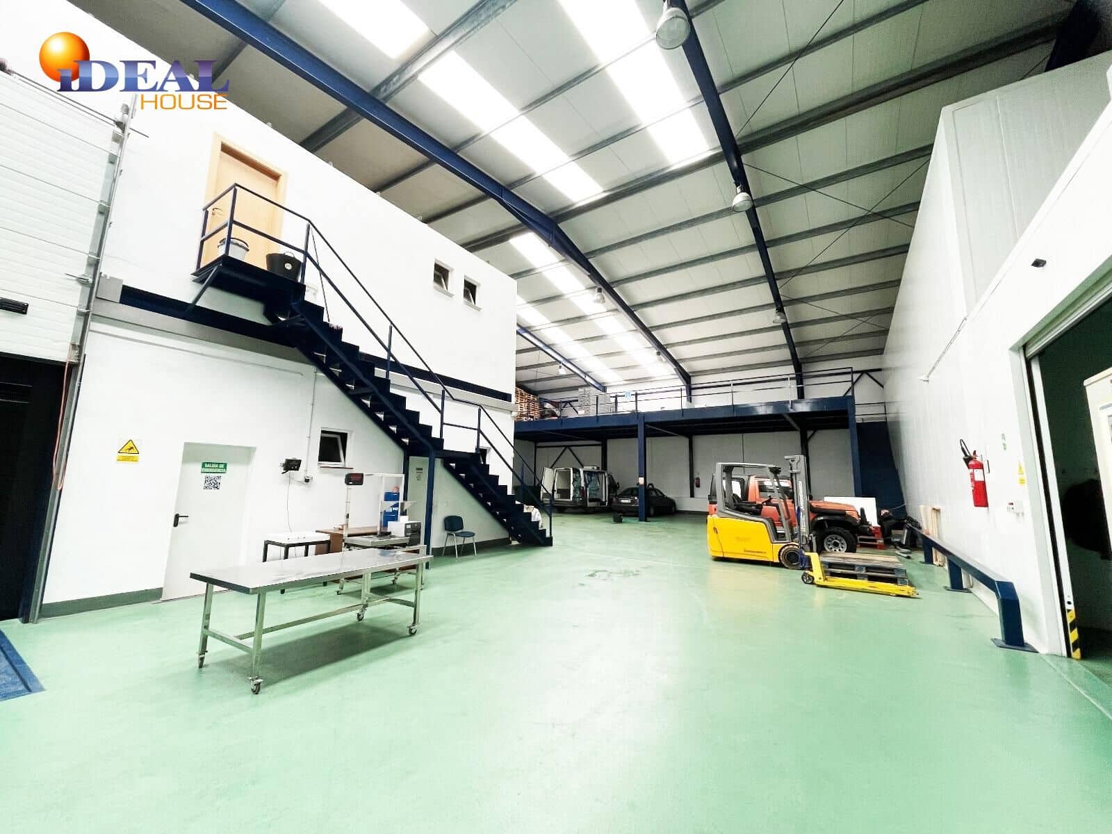 Business for sale in Durcal - € 600,000 (Ref: 9434024)