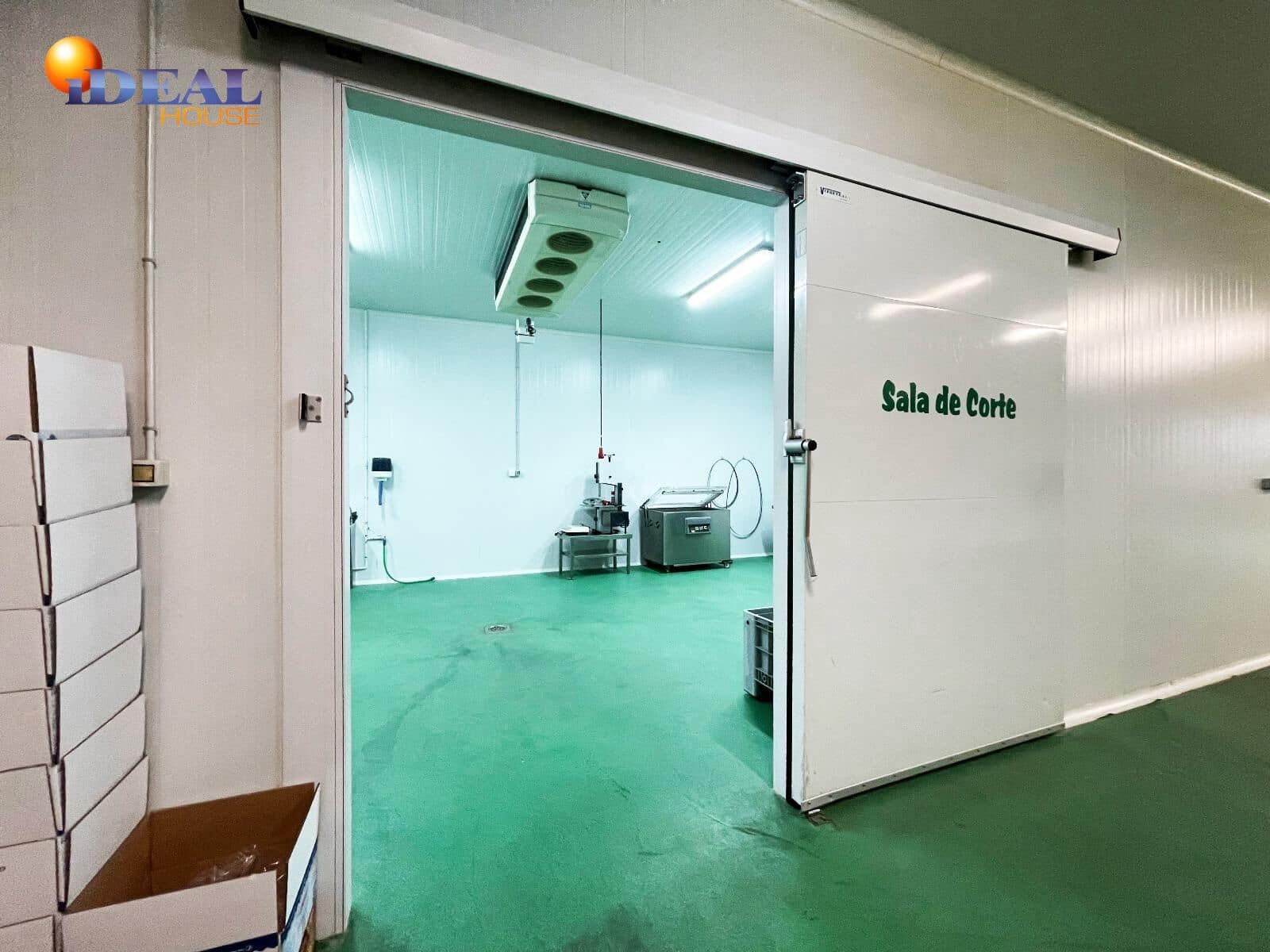 Business for sale in Durcal - € 600,000 (Ref: 9434024)