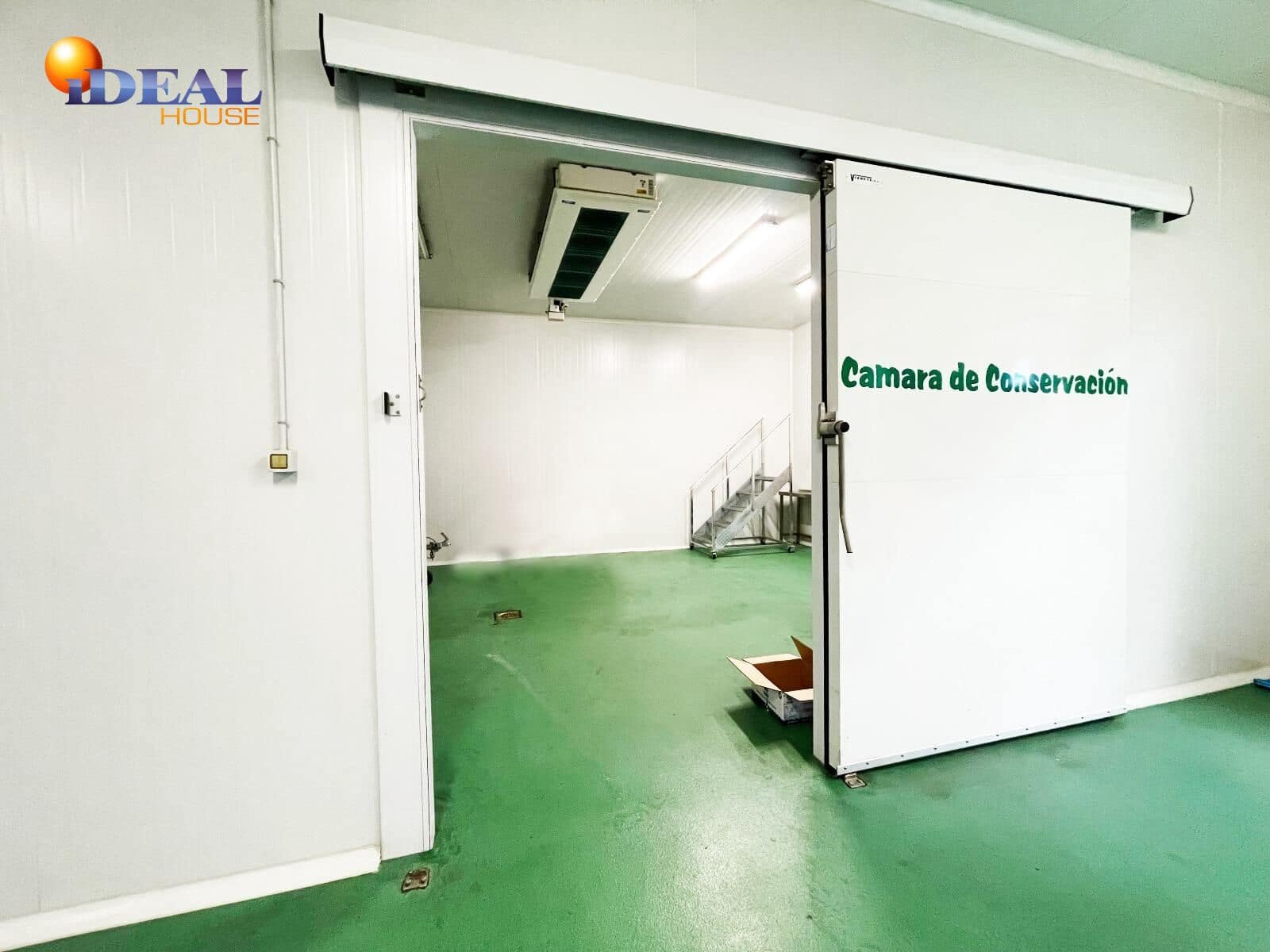 Business for sale in Durcal - € 600,000 (Ref: 9434024)