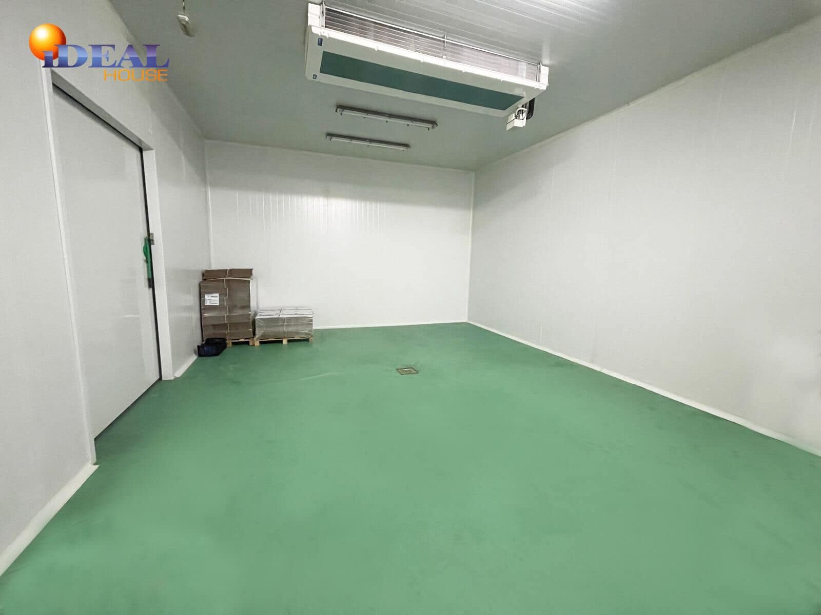 Business for sale in Durcal - € 600,000 (Ref: 9434024)