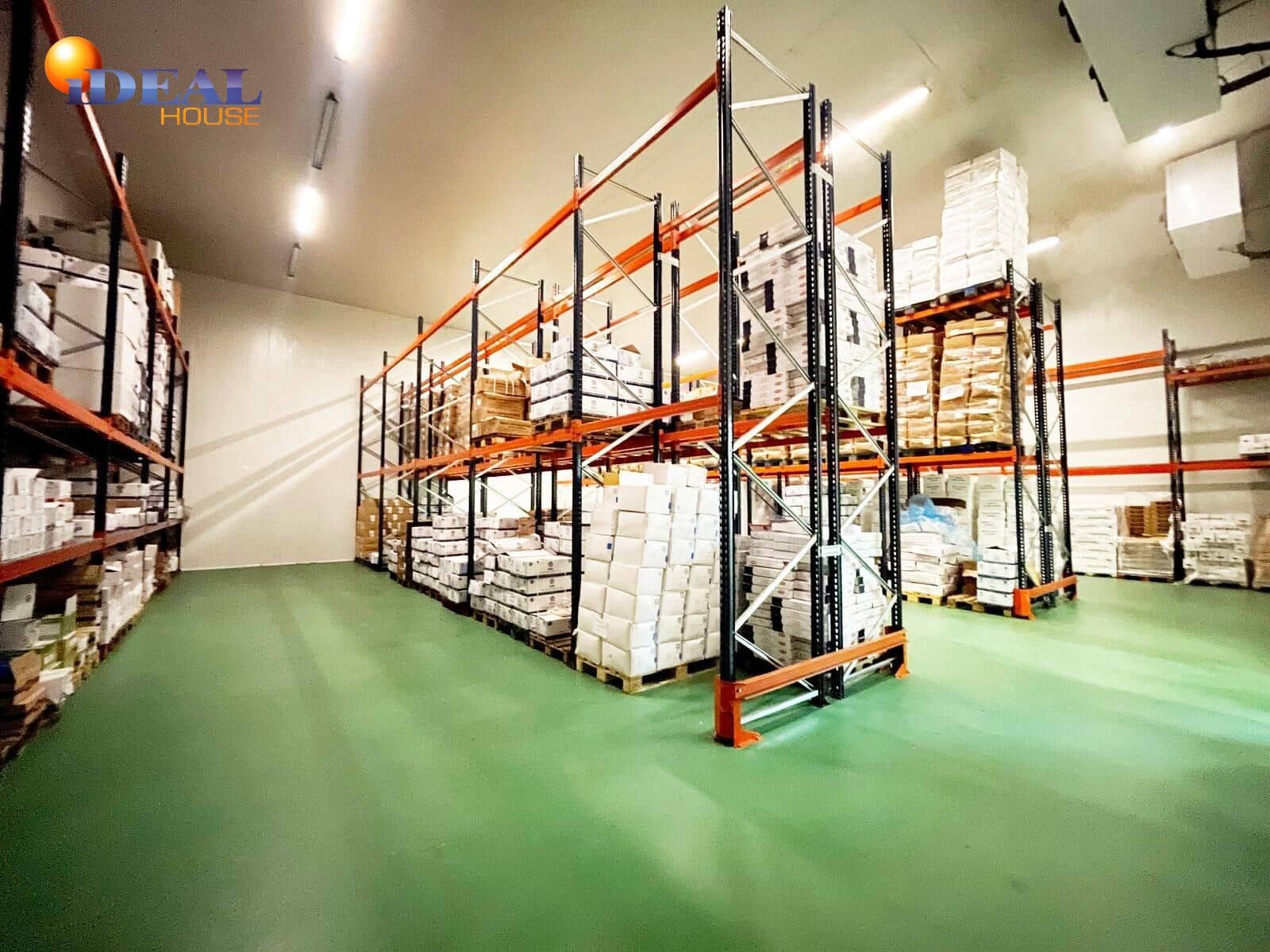 Business for sale in Durcal - € 600,000 (Ref: 9434024)