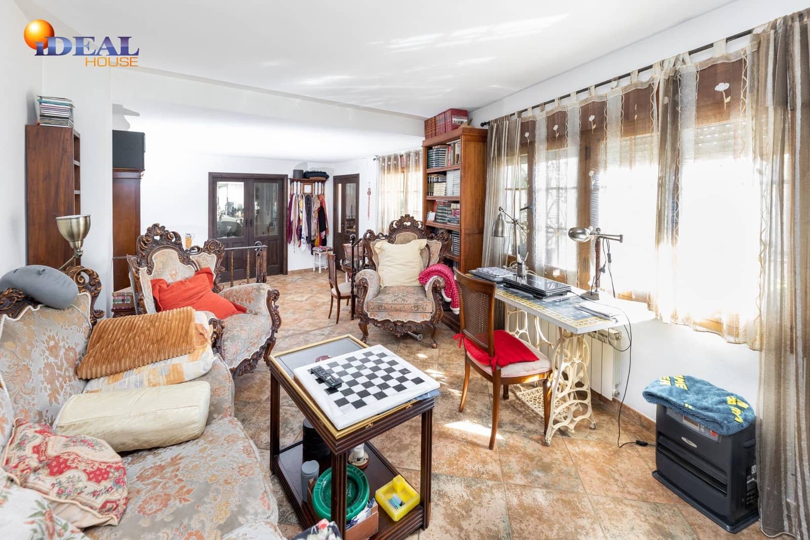 5 sypialnia Dom na sprzedaż w Peligros z garażem - 595 000 € (Ref: 9434025)