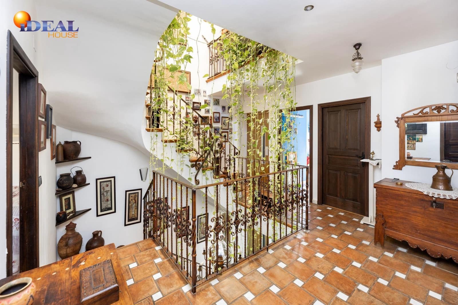 5 sypialnia Dom na sprzedaż w Peligros z garażem - 595 000 € (Ref: 9434025)