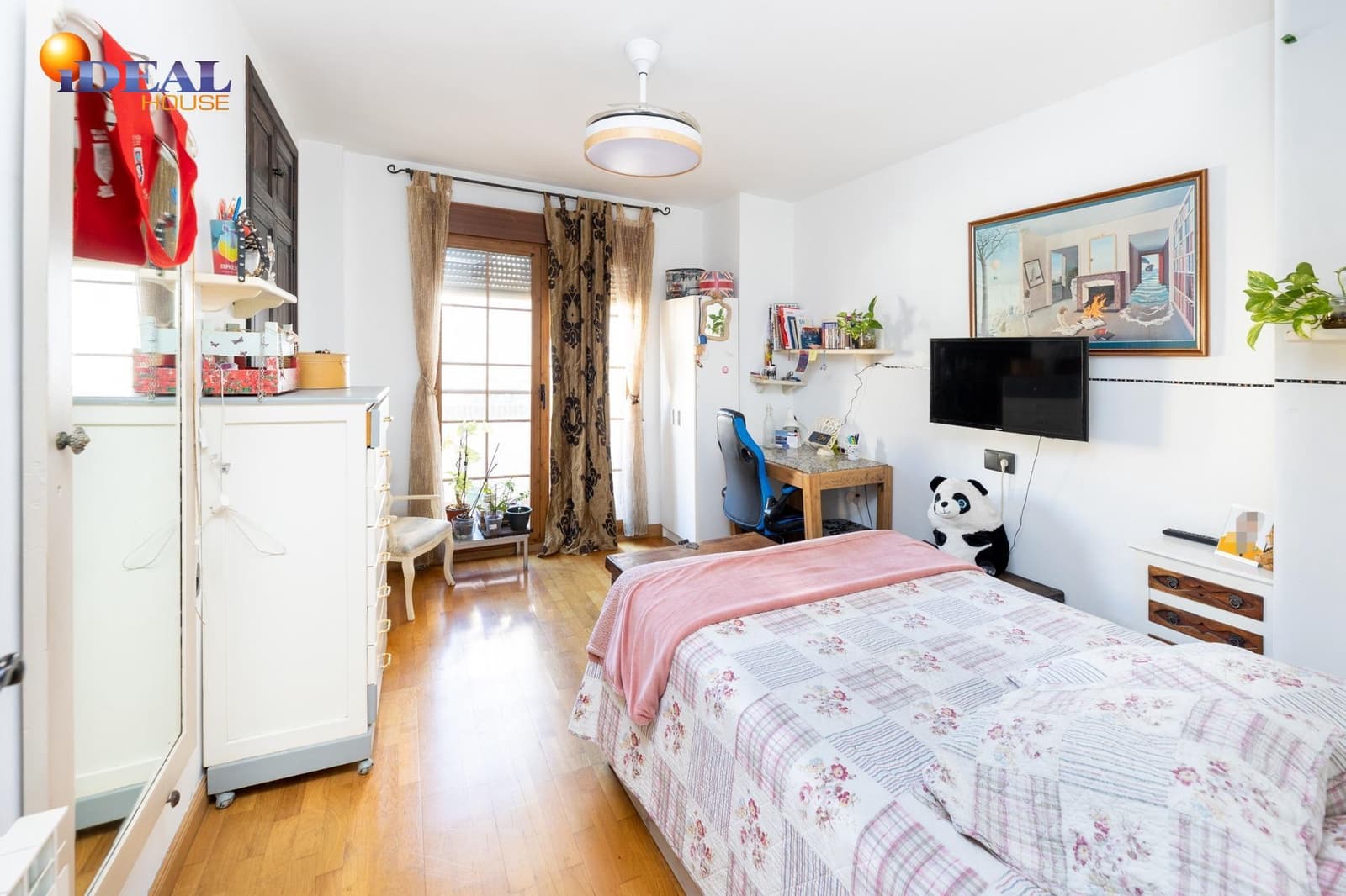 5 sypialnia Dom na sprzedaż w Peligros z garażem - 595 000 € (Ref: 9434025)